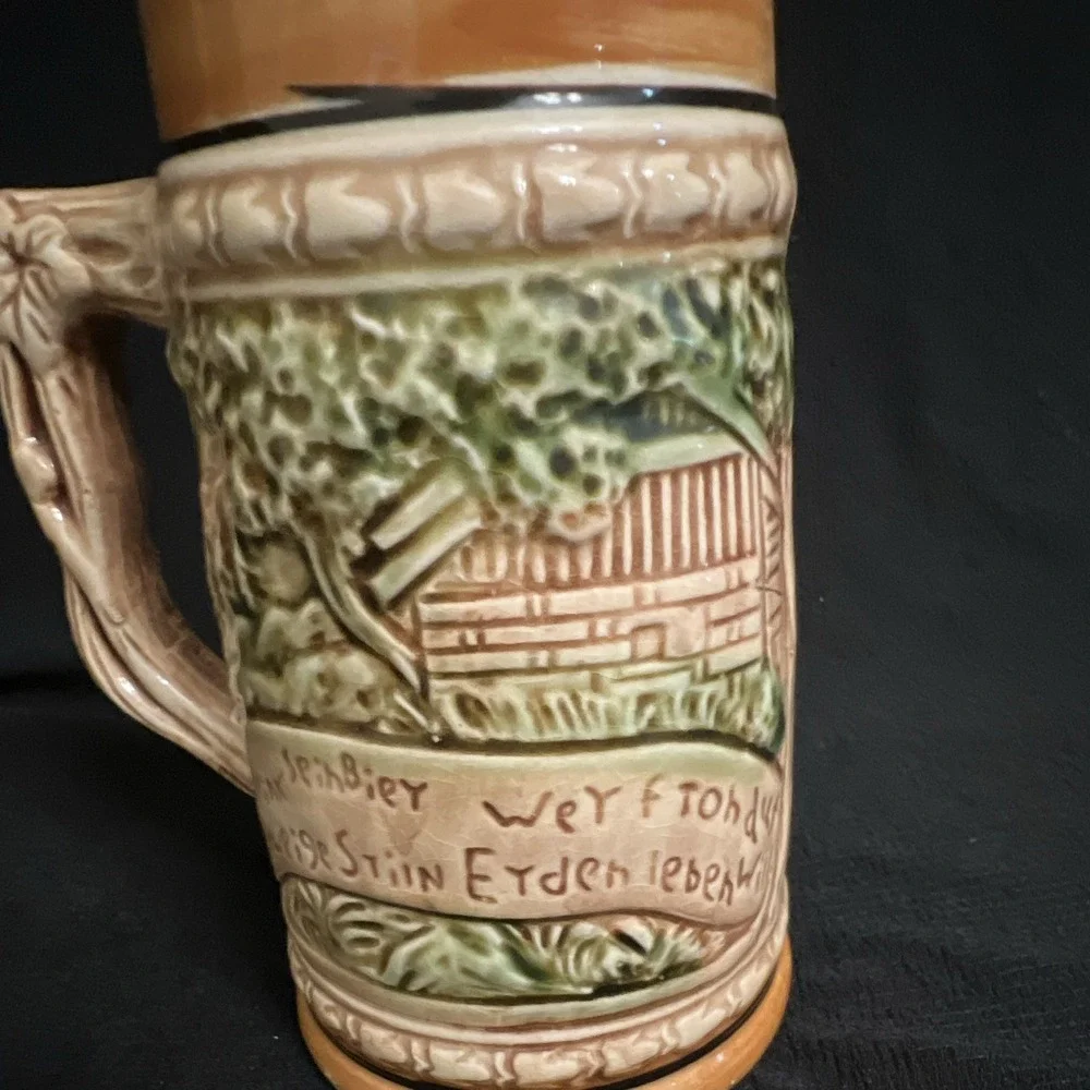 Vintage Giftcraft Toronto Japan Beer Stein German Tavern Relief MCM